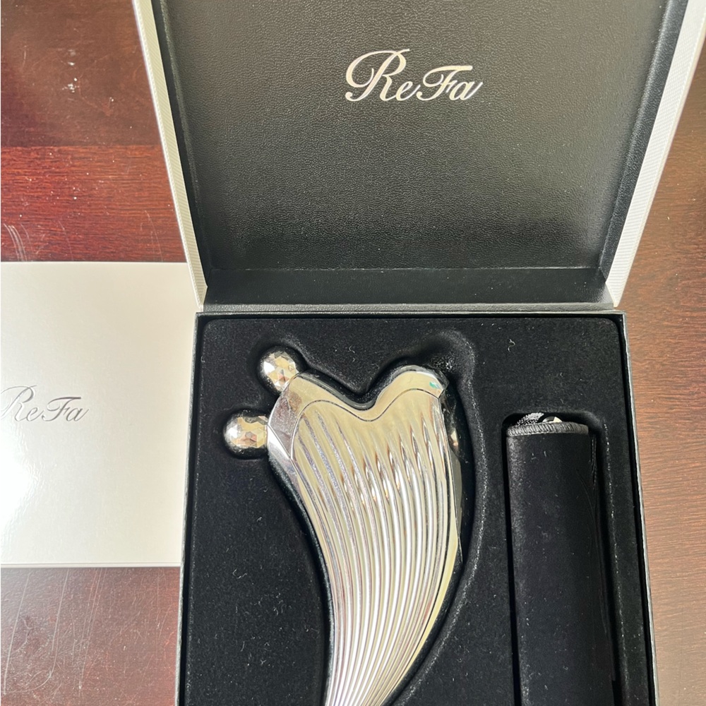 Refa Caxa Ray Facial Contour